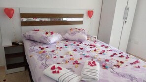 Wifi gratis y ropa de cama 