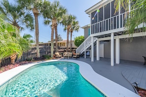 Outdoor pool, a heated pool