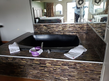 Romantisches Zimmer | Eigener Whirlpool. Welcome Inn & Suites - Lyons