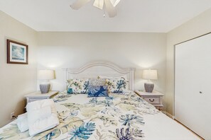 3 bedrooms, iron/ironing board, Internet, bed sheets