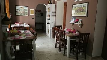 Petit déjeuner continental compris tous les jours