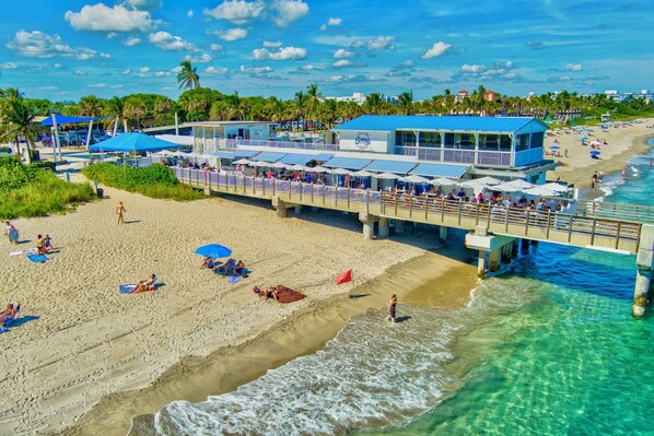 Beach nearby, beach towels - The Blue Tortuga 3 - 1 BR apartment (Lake Worth Beach)