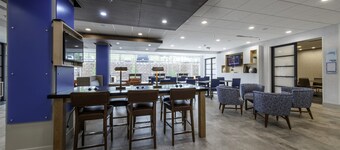 Holiday Inn Express & Suites Staunton by IHG