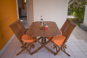 Buiten dineren