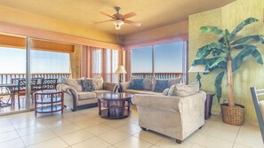 Smart TV, DVD player, books, stereo