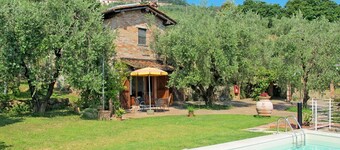Splendida villa indipendente con piscina privata, vasca idromassaggio, A/C, internet, TV, patio