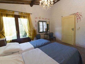 4 bedrooms, travel crib, internet - Private Villa with internet, private pool, A/C, hot tub, TV, patio, pets allowed, panoramic view (Montecatini Terme)