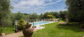 Private Villa with private pool, internet, A/C, hot tub, TV, patio, panoramic view, parking