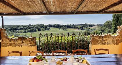 Wonderful private villa for 10 guests with private pool, WIFI, A/C, TV, patio and pets allowed