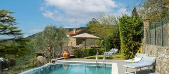 Mooi vrijstaand vakantiehuis voor 6 personen met privé zwembad, TV en terras