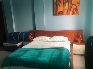 3 Schlafzimmer, Bügeleisen/Bügelbrett, WLAN, Bettwäsche