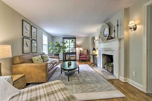 TV - Historic Essex Home w/ Large Yard Near Downtown! (Essex)