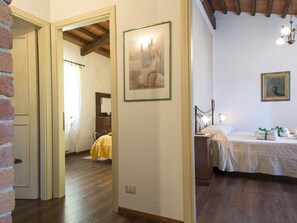 4 quartos, berço de viagem, Wi-Fi de cortesia