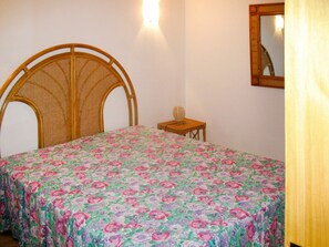 2 chambres, lit de bébé portatif, Wi-Fi (supplément), literie fournie