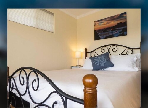 Captivating Sunlight Cottage