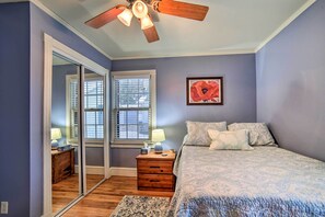 2 bedrooms, iron/ironing board, internet, bed sheets