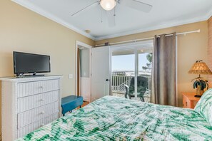 6 quartos, ferros/tábuas de passar roupa, Wi-Fi, roupa de cama