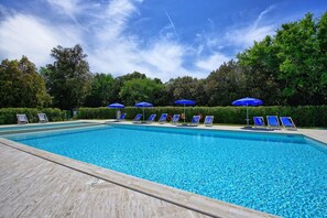 Pool - Cosy apartment in villa with WIFI, pool, A/C, TV, veranda and panoramic view, close to San Gimig... (Montaione)