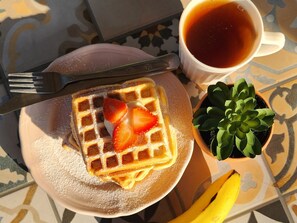 Kontinental frokost hver dag (IDR 35000 per person)