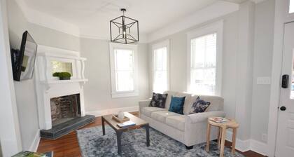 Entire Duplex in Starland District