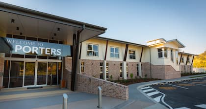 Porter's Plainland Hotel