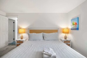 4 chambres, fer et planche à repasser, Wi-Fi, literie fournie