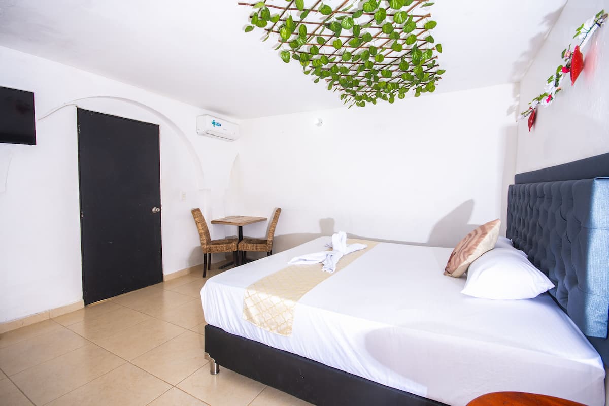 Standard Double Room | 1 bedroom, individually furnished, bed sheets