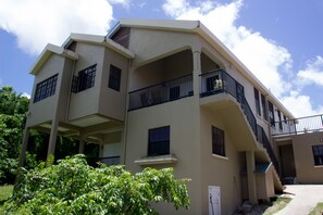 Front of property - La Casa Slu (Gros Islet)
