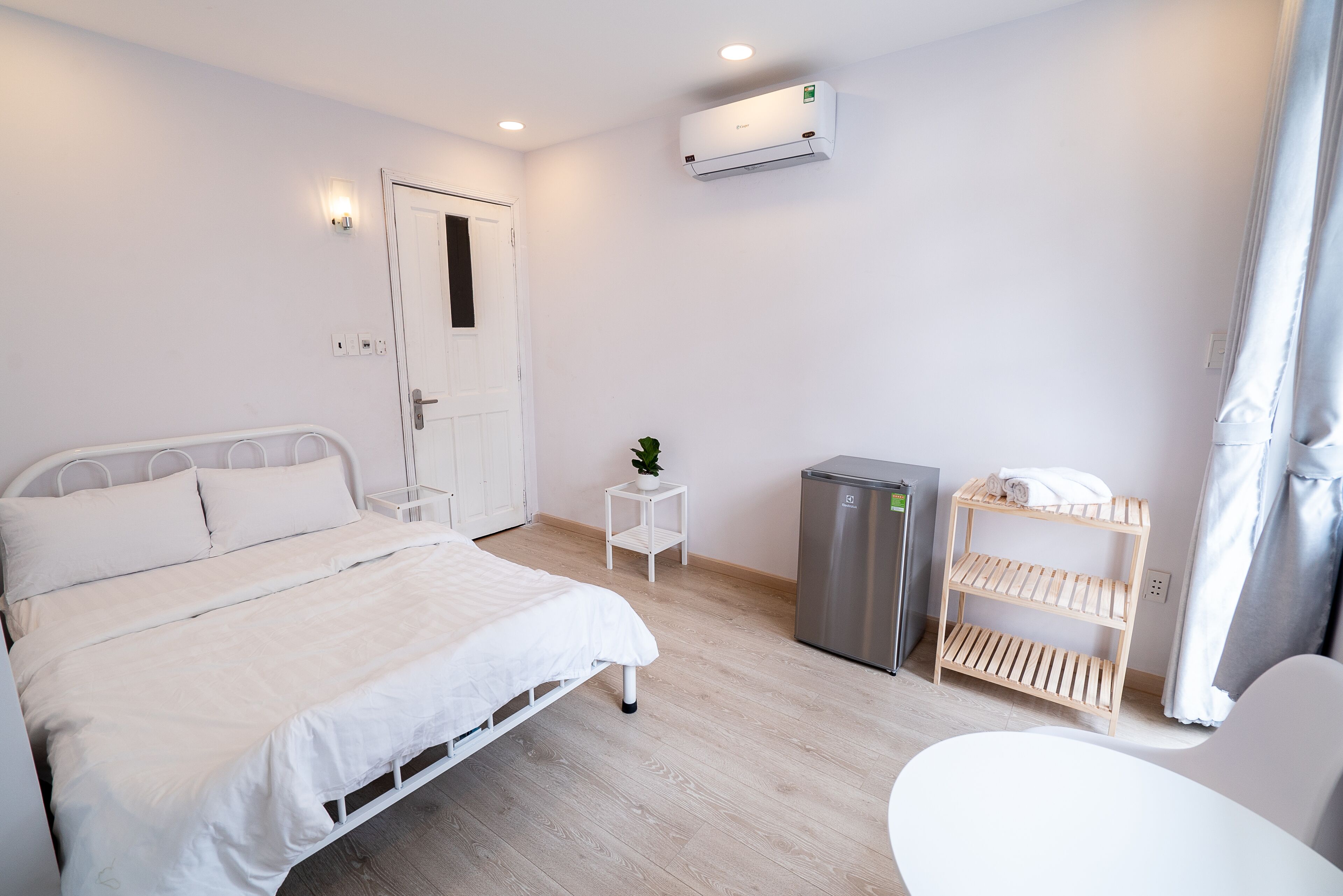 Tweepersoonskamer | Een minibar, verduisterende gordijnen, gratis wifi, beddengoed