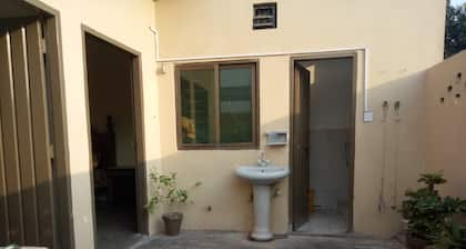Chambres meublées prÚs de l'aéroport de Lahore