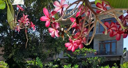 Surf Gangs Hotelotel Arugambay