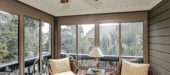 Villa with screened porch & ocean views - just across the street from the beach
