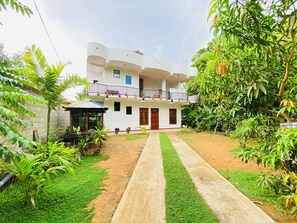 Front of property - Lotus Grand Rest (Mirissa)