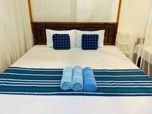 Comfort Triple Room | Living area - Lotus Grand Rest (Mirissa)