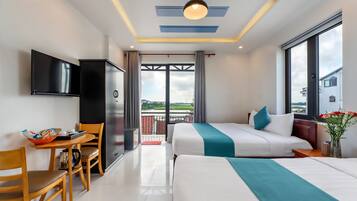 Minibar, desk, soundproofing, free WiFi