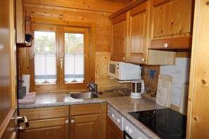 Refrigerador, microondas, horno, lavavajillas