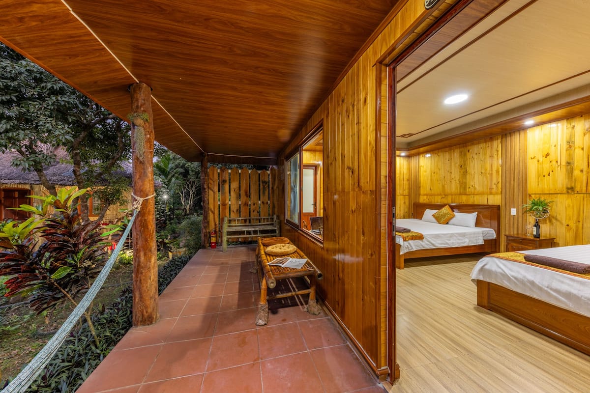 Family Bungalow | 1 bedroom, hypo-allergenic bedding, down comforters