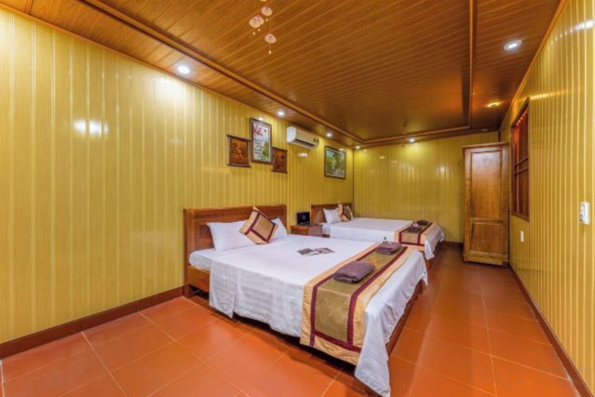 Triple Garden View Bungalow-Triple Rooms Standard Garden view Triple room （Shared Washroom）