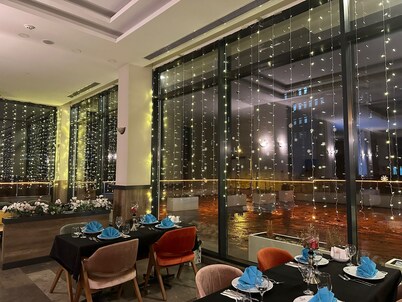 Kanyonvadi Hotel