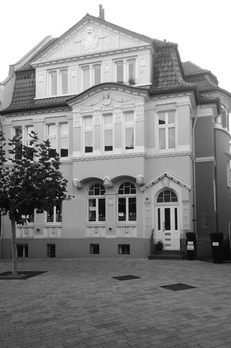 Unique Maisonette Suite for 6 people, Refurbished Historical Villa! Nice Price!!