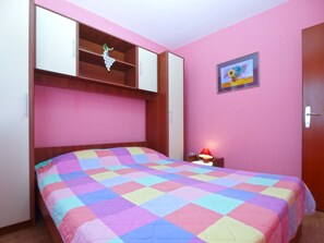 2 bedrooms, Internet