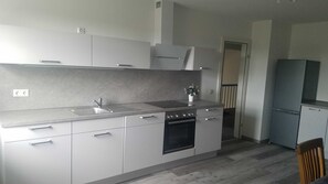 Frigorifero, forno, lavastoviglie