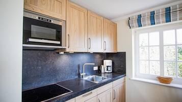 Kühlschrank, Mikrowelle