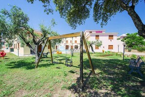 Children’s area - Apartment in Sos Alinos near Cala Liberotto (Loc. Alinos-Orosei (NU))