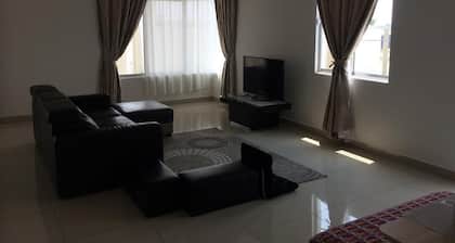 Beside Airport and Jogging Park . Sun and garden therapy