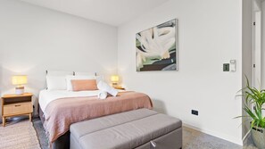 1 室のベッドルーム、WiFi