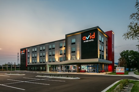 Exterior. avid hotel Roseville - Minneapolis North by IHG