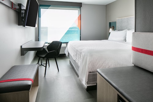 avid hotel Roseville - Minneapolis North by IHG