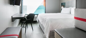 avid hotel Roseville - Minneapolis North by IHG
