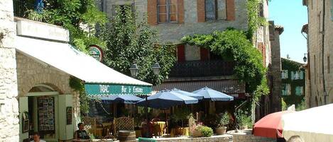 Restauration extérieure